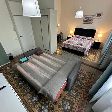 Rooms Rumila Barcelona Zewnętrze zdjęcie
