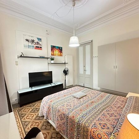 Rooms Rumila Barcelona Zewnętrze zdjęcie