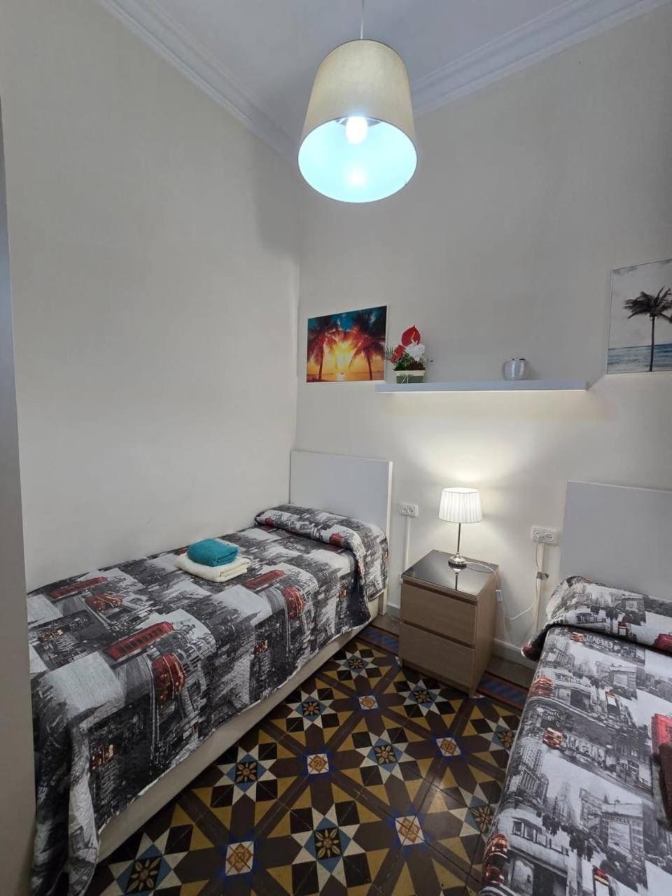 Rooms Rumila Barcelona Zewnętrze zdjęcie